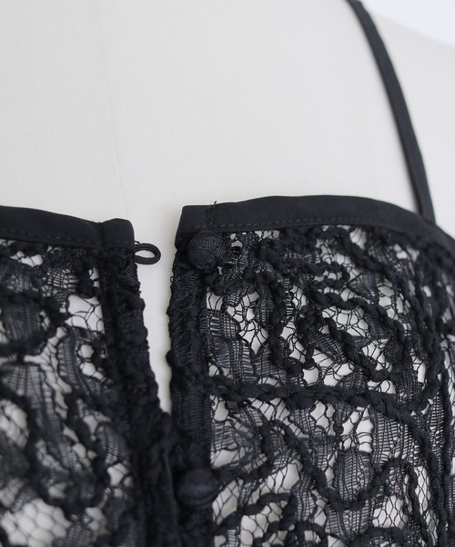 cheriella（シェリエラ）の「【cheriella】レースレイヤードビスチェ　LACE LAYERED BUSTIER（キャミソール・レディース・ブラック/アイボリー・FREE）」の12枚目の写真
