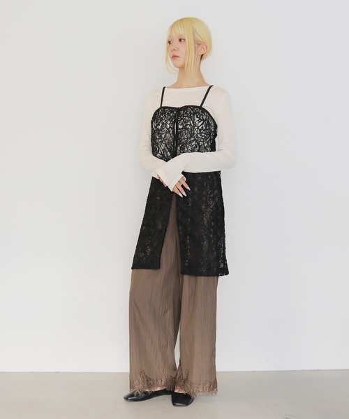 cheriella（シェリエラ）の「【cheriella】レースレイヤードビスチェ　LACE LAYERED BUSTIER（キャミソール・レディース・ブラック/アイボリー・FREE）」の3枚目の写真