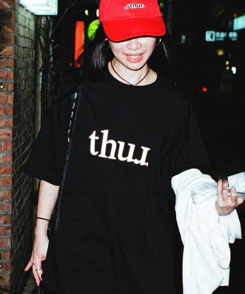 URBAN RESEARCH(アーバンリサーチ)の「thur. logo SHORT-SLEEVE T-SHIRTS(Tシャツ/カットソー・メンズ・ブラック・LARGE/X-LARGE/MEDIUM)」の1枚目の写真
