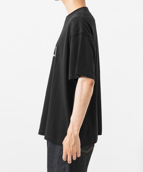 URBAN RESEARCH(アーバンリサーチ)の「thur. logo SHORT-SLEEVE T-SHIRTS(Tシャツ/カットソー・メンズ・ブラック・LARGE/X-LARGE/MEDIUM)」の7枚目の写真