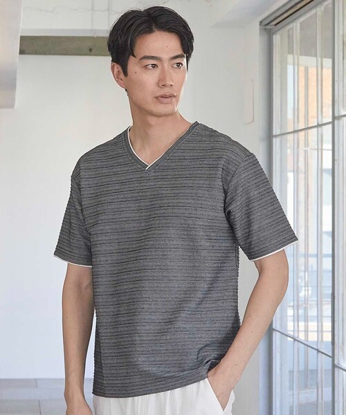 UNION STATION(ユニオンステーション)の「タックジャガードVネックTシャツ(Tシャツ/カットソー・メンズ・ブラック系その他・S)」の2枚目の写真