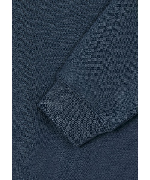 EMIS(イミス)の「MONO LOGO HALF-ZIP SWEATSHIRT(スウェット・レディース・クリーム/ネイビー/ブラック・MEDIUM/SMALL/LARGE)」の12枚目の写真