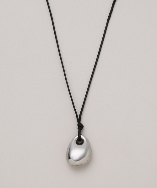 JOURNAL STANDARD relume(ジャーナルスタンダード レリューム)の「【PETIT MOMENTS/プティモーメント 】Petra Necklace(ネックレス・レディース・シルバー・FREE)」の2枚目の写真