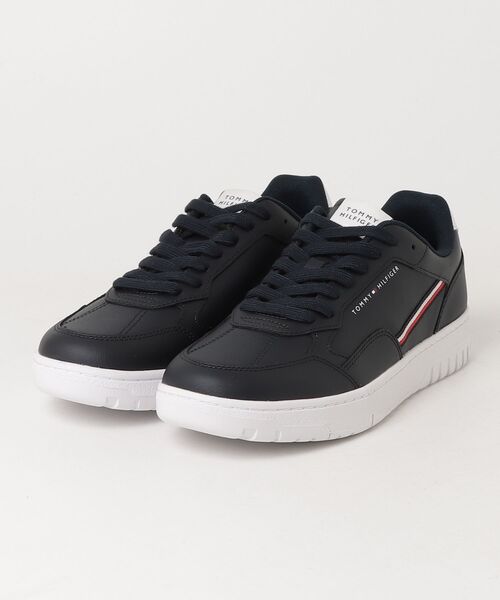 TOMMY HILFIGER(トミーヒルフィガー)の「バスケット コーポレート ストライプ スニーカー(スニーカー・メンズ・ネイビー・26.5cm/28cm/27.5cm/26cm)」の1枚目の写真