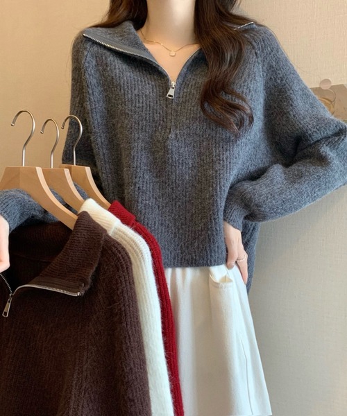 LUCPY（ラクピー）の「ハーフジップオーバーサイズニットプルオーバー（ニット/セーター・レディース・ホワイト/レッド/グレー/ブラウン・FREE）」の5枚目の写真