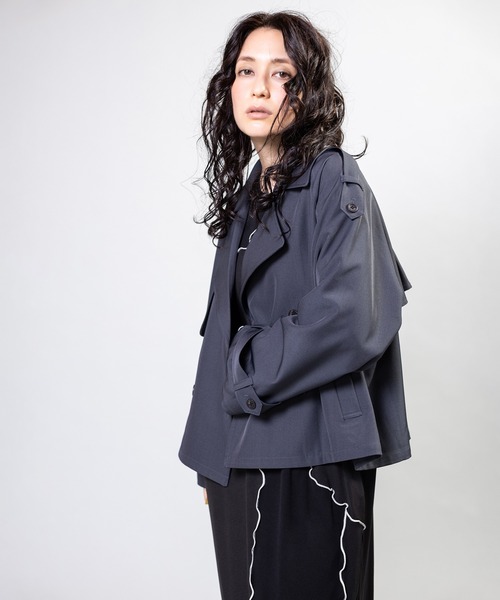 OSMOSIS（オズモーシス）の「ショートトレンチコート（テーラードジャケット・レディース・ブラック/ベージュ/グレー・ONE SIZE）」の9枚目の写真