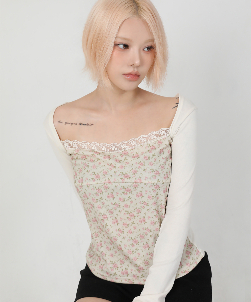 CATTLINE(カトリン)の「レイヤードフローラルTシャツ アイボリー(Tシャツ/カットソー・レディース・アイボリー・FREE)」の2枚目の写真
