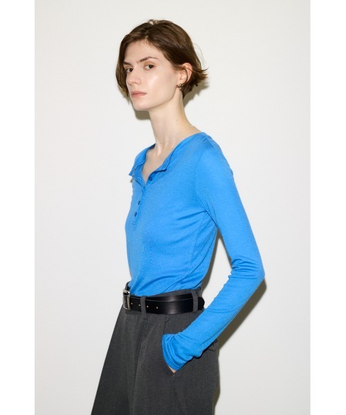 THROW by SLY(スローバイスライ)の「SHEER FINE FIT HENLEY TOPS シアーファインフィットヘンリートップス 秋服(Tシャツ/カットソー・レディース・ブルー/杢グレー/ベージュ/バーガンディー/ブラック・FREE)」の15枚目の写真