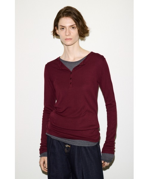THROW by SLY(スローバイスライ)の「SHEER FINE FIT HENLEY TOPS シアーファインフィットヘンリートップス 秋服(Tシャツ/カットソー・レディース・ブルー/杢グレー/ベージュ/バーガンディー/ブラック・FREE)」の20枚目の写真