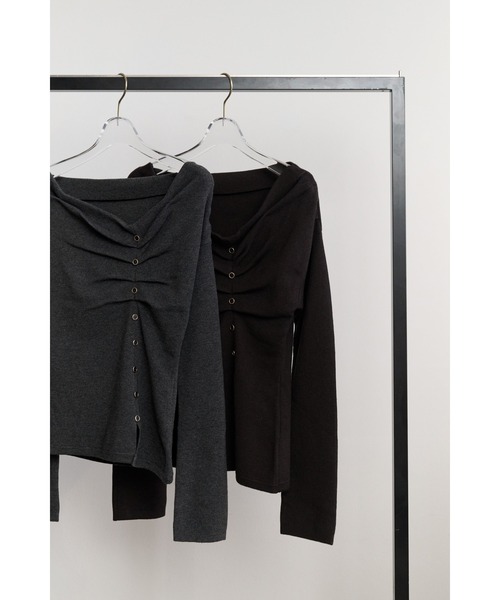 Her lip to（ハーリップトゥー）の「Asymmetrical Tucked Knit Top（Tシャツ/カットソー・レディース・グレー/ブラウン・S/M）」の9枚目の写真