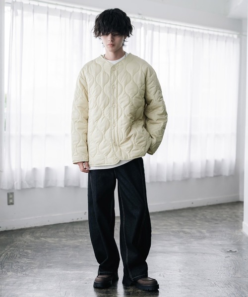 Rocky Monroe(ロッキーモンロー)の「オーバーサイズ M-65中綿キルティングライナーノーカラージャケット(ブルゾン・メンズ・ベージュ/ブラック/オフホワイト/カーキ・XL/L/M)」の9枚目の写真