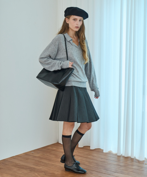 GRIDAJ(クリダジェイ)の「Lucent Leather Everyday Shoulder Bag _ black(ショルダーバッグ・レディース・ブラック・FREE)」の4枚目の写真