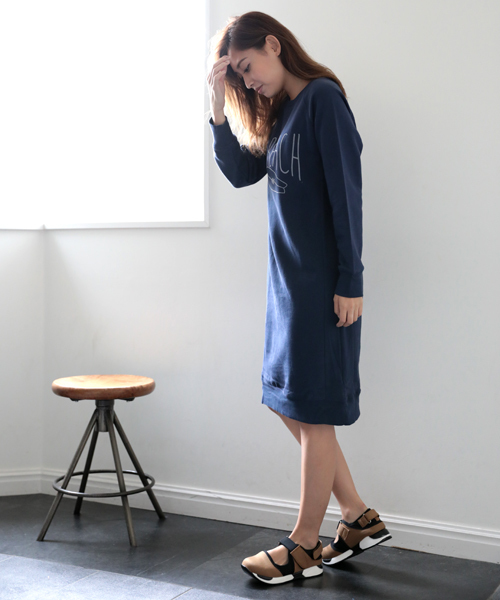 Denime（ドゥニーム）の「スウェットマキシワンピ-BEACH-（ワンピース・レディース・杢グレー/ネイビー/オートミール・FREE）」の6枚目の写真
