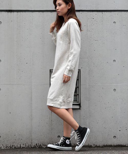 Denime（ドゥニーム）の「スウェットマキシワンピ-BEACH-（ワンピース・レディース・杢グレー/ネイビー/オートミール・FREE）」の10枚目の写真