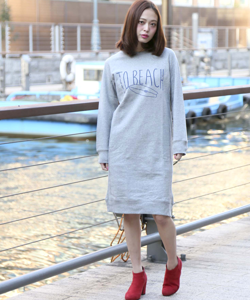 Denime（ドゥニーム）の「スウェットマキシワンピ-BEACH-（ワンピース・レディース・杢グレー/ネイビー/オートミール・FREE）」の19枚目の写真