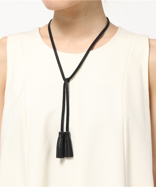 MOUSSY（マウジー）の「2WAY LEATHER CODE（ネックレス・レディース・イエロー系その他/ブラック/ライトグレー・FREE）」の5枚目の写真