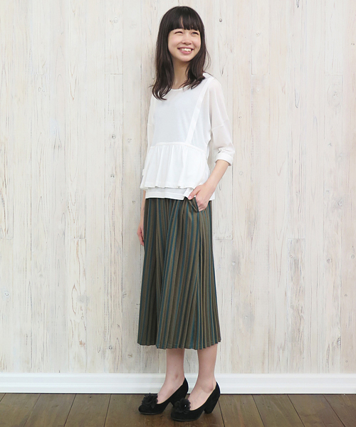 Ne-net（ネネット）の「S たてしまプリーツ（その他パンツ・レディース・グリーン/ブルー/ベージュ・02）」の5枚目の写真