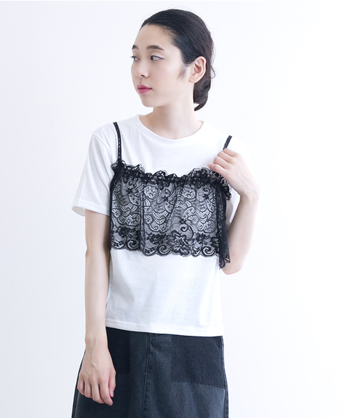 MERLOT（メルロー）の「レースビスチェ付きTシャツ1177（Tシャツ/カットソー・レディース・ホワイト/オフホワイト/チャコールグレー/ブラック・FREE）」の2枚目の写真