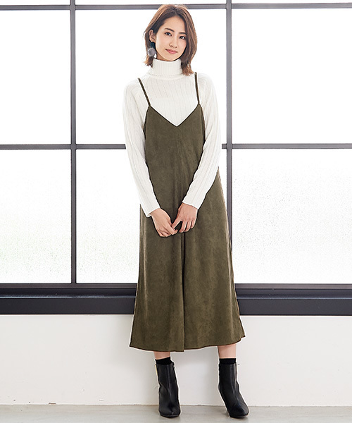 Pierrot(ピエロ)の「フェイクスエード キャミオールインワン(つなぎ/オールインワン・レディース・ブラック/ブラウン/グリーン系その他・M)」の3枚目の写真