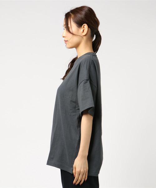 PAGEBOY（ページボーイ）の「BIGロゴTシャツ（Tシャツ/カットソー・レディース・ブラック/オフホワイト/ピンク/グレー/チャコールグレー・FREE）」の6枚目の写真