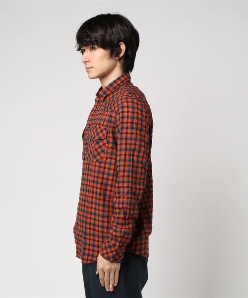 DIESEL（ディーゼル）の「MEN’S　シャツ（シャツ/ブラウス・メンズ・オレンジ/ブラック・LARGE/MEDIUM/SMALL/X-LARGE/XX-LARGE/X-SMALL）」の3枚目の写真