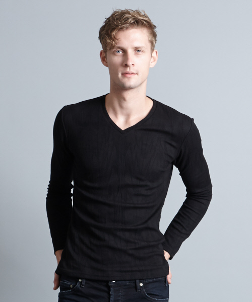 5351 POUR LES HOMMES(ゴーサンゴーイチプールオム)の「クラッシュタックフェイスVネック長袖カットソー(Tシャツ/カットソー・メンズ・ホワイト/ブラック・44/46/48/50)」の2枚目の写真