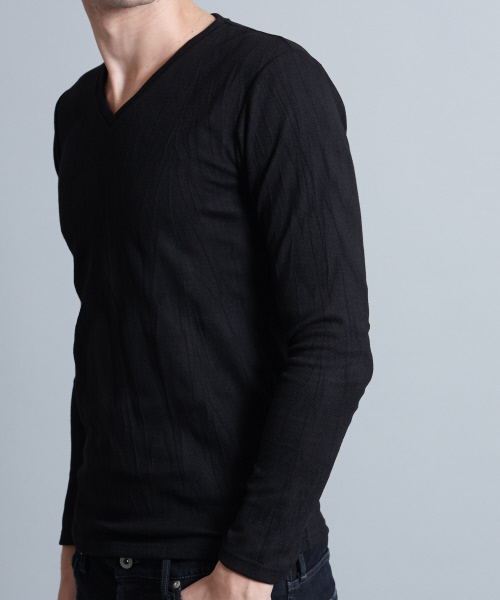 5351 POUR LES HOMMES(ゴーサンゴーイチプールオム)の「クラッシュタックフェイスVネック長袖カットソー(Tシャツ/カットソー・メンズ・ホワイト/ブラック・44/46/48/50)」の8枚目の写真