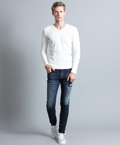 5351 POUR LES HOMMES(ゴーサンゴーイチプールオム)の「クラッシュタックフェイスVネック長袖カットソー(Tシャツ/カットソー・メンズ・ホワイト/ブラック・44/46/48/50)」の6枚目の写真
