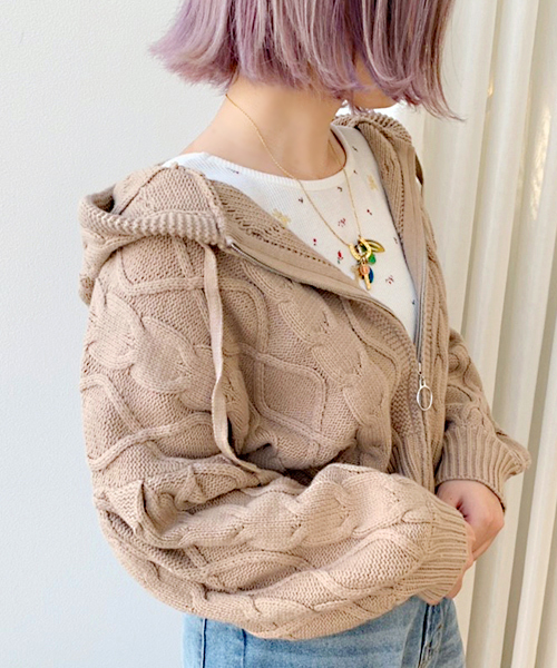 apres jour（アプレジュール）の「ケーブルニットZIPパーカー【ZOZOTOWN限定アイテム】（ニット/セーター・レディース・ベージュ/クリーム/ライトカーキ/ラベンダー・フリー）」の15枚目の写真