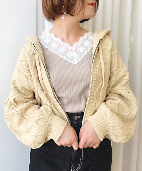 apres jour（アプレジュール）の「ケーブルニットZIPパーカー【ZOZOTOWN限定アイテム】（ニット/セーター・レディース・ベージュ/クリーム/ライトカーキ/ラベンダー・フリー）」の21枚目の写真