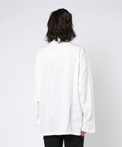 PUNYUS（プニュズ）の「ディスコステップロンT（Tシャツ/カットソー・レディース・カーキ/ホワイト/ブラック・3/4）」の4枚目の写真