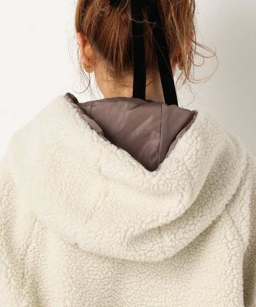 archives（アルシーヴ）の「リバーシブルボアブルゾン（ブルゾン・レディース・オフホワイト/ブラウン/モカ・MEDIUM）」の17枚目の写真