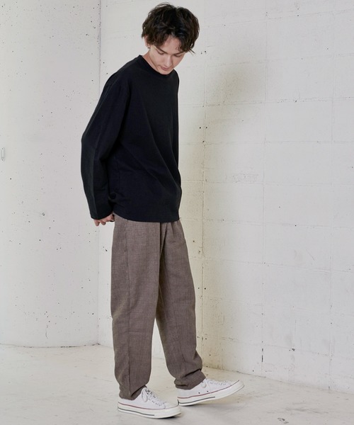 Rocky Monroe（ロッキーモンロー）の「オーバーサイズ ビッグシルエット ロングスリーブTシャツ（Tシャツ/カットソー・メンズ・ブラック/ブラウン/グリーン/ライトブルー/オフホワイト・M/L）」の11枚目の写真