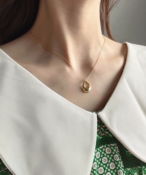 LA VORAGINE（ラ ヴォラジネ）の「925シルバ-ネックレス（ネックレス・レディース・A/B/C/D/E/F/L/M/G/H/I/J/K/O/P/Q/R/S/T/Y/Z/U/V/W/X/N/その他/その他1/その他2/その他3/その他4/その他5/その他6/その他7/その他12/その他13/その他10/その他11/その他9/その他8・FREE）」の4枚目の写真