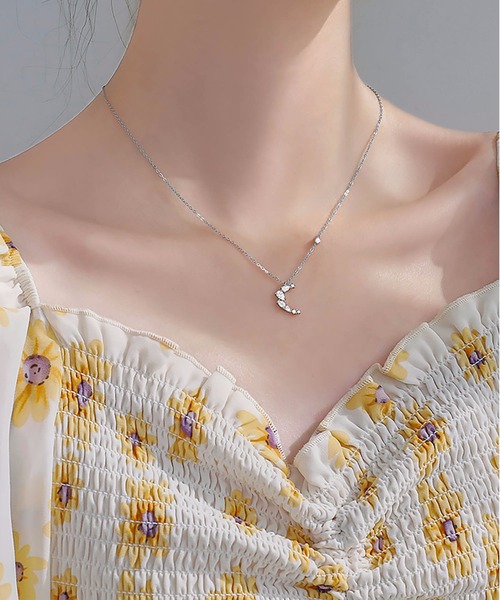 LA VORAGINE（ラ ヴォラジネ）の「925シルバ-ネックレス（ネックレス・レディース・A/B/C/D/E/F/L/M/G/H/I/J/K/O/P/Q/R/S/T/Y/Z/U/V/W/X/N/その他/その他1/その他2/その他3/その他4/その他5/その他6/その他7/その他12/その他13/その他10/その他11/その他9/その他8・FREE）」の8枚目の写真