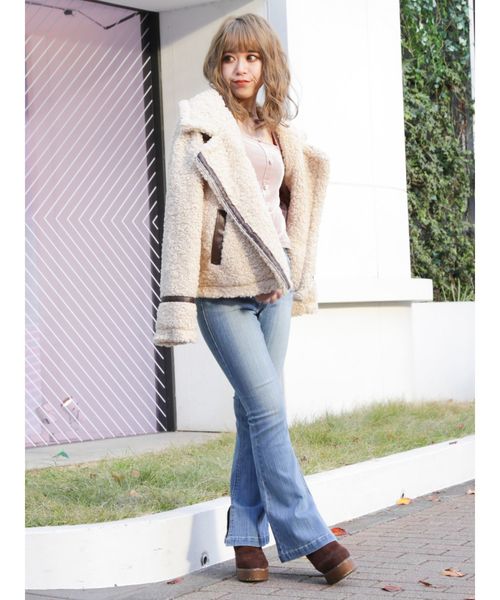 dazzlin(ダズリン)の「DENIMブーツカットパンツ(デニムパンツ・レディース・インディゴブルー/ブルー・24inch/25inch)」の12枚目の写真