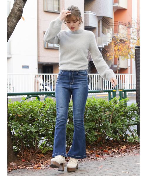 dazzlin(ダズリン)の「DENIMブーツカットパンツ(デニムパンツ・レディース・インディゴブルー/ブルー・24inch/25inch)」の19枚目の写真