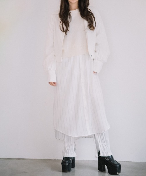 Mysa&Liina(ミーサリーナ)の「コンパクトギャザーシャツジャケット(シャツ/ブラウス・レディース・ベージュ/オフホワイト/ブルー・M)」の12枚目の写真