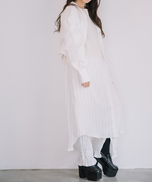 Mysa&Liina(ミーサリーナ)の「コンパクトギャザーシャツジャケット(シャツ/ブラウス・レディース・ベージュ/オフホワイト/ブルー・M)」の13枚目の写真