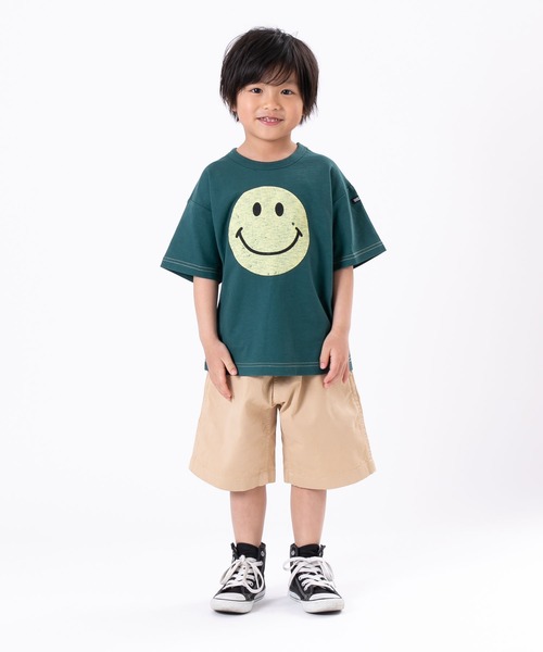 SMILEY FACE(スマイリーフェイス)の「SMILEY FACE/スマイリーフェイス ビックシルエットTシャツ(Tシャツ/カットソー・キッズ・チャコールグレー/ダークグリーン/オフホワイト/スモークピンク/テラコッタ・90cm/110cm/100cm/120cm/130cm/140cm)」の6枚目の写真