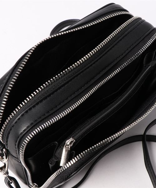 INTERPLANET(インタープラネット)の「スタッズウォレットショルダーBAG(ショルダーバッグ・レディース・ブラック/ベージュ・フリー)」の5枚目の写真