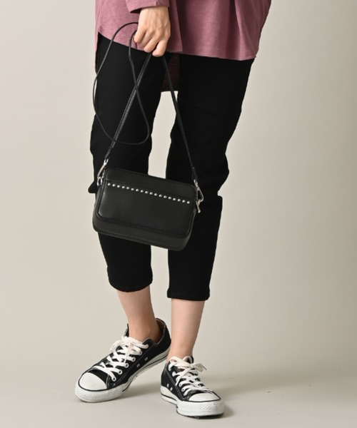 INTERPLANET(インタープラネット)の「スタッズウォレットショルダーBAG(ショルダーバッグ・レディース・ブラック/ベージュ・フリー)」の11枚目の写真