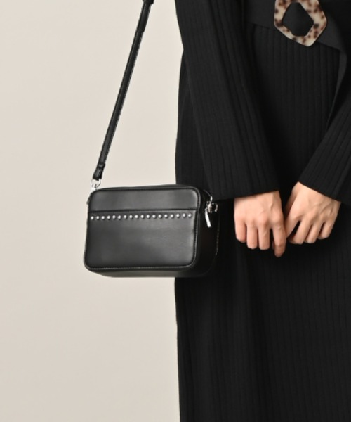 INTERPLANET(インタープラネット)の「スタッズウォレットショルダーBAG(ショルダーバッグ・レディース・ブラック/ベージュ・フリー)」の18枚目の写真