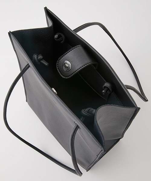 AZUL by moussy(アズールバイマウジー)の「【新色追加】NARROW HANDLE SHOPPER BAG/ナローハンドルショッパーバッグ(ショルダーバッグ・レディース・グレー系その他/ホワイト/ブラック/ベージュ/ブラウン系その他/グリーン系その他2/ベージュ系その他/ブラウン系その他2・FREE)」の9枚目の写真