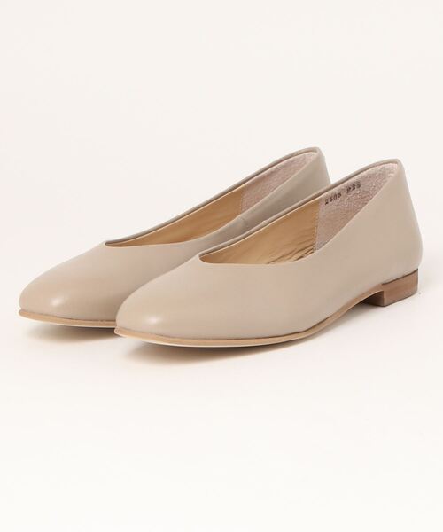MARGARET HOWELL idea(マーガレット・ハウエルアイデア)の「フラットシューズ(パンプス・レディース・ブラック系その他2/ベージュ系その他4/ブラック/ベージュ/ダークベージュ/ベージュ系その他/ベージュ系その他2/ライトベージュ・23.5cm/22.5cm/24.0cm/23.0cm/24.5cm/22.0cm)」の4枚目の写真