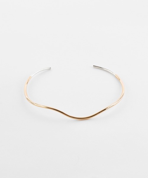 ANNIKA INEZ（アニカイネズ）の「【ANNIKA INEZ / アニカイネズ】14kゴールドフィルド / DIPPED CUFF Bangle / バングル / バイカラー（バングル/リストバンド・レディース・ゴールド・FREE）」の16枚目の写真