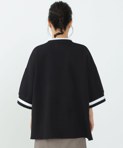 CAROLINA GLASER（カロリナ グレイサー）の「CAROLINA GLASER / ライン入り ポロシャツ（ポロシャツ・レディース・オフホワイト/ブラック・ONE SIZE）」の11枚目の写真