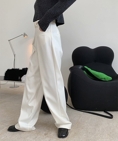 chuclla（チュクラ）の「【chuclla】【2021/SS】Tuck high-waist pants chw1482（スラックス・レディース・ホワイト/ブラック・S/M/L）」の14枚目の写真