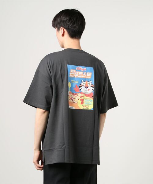 WEST CLIMB（ウエスト クライム）の「Kelloggs/ケロッグ　ケロッグボックスオーバーTEE（Tシャツ/カットソー・メンズ・チャコールグレー/オフホワイト/イエロー・MEDIUM/LARGE）」の5枚目の写真
