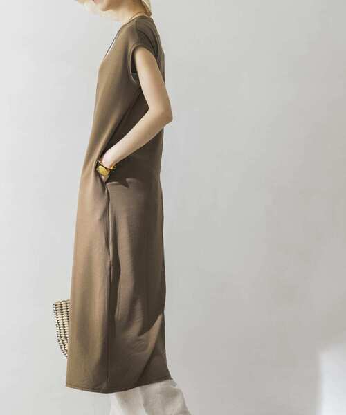 URBAN RESEARCH（アーバンリサーチ）の「TRベアロングワンピース（ワンピース・レディース・ブルー系その他/カーキ/ブラウン・38/36）」の14枚目の写真